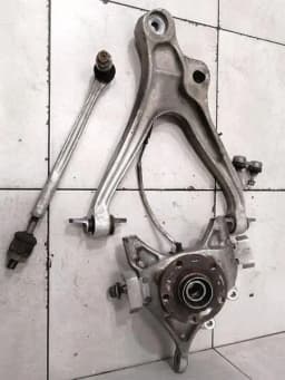 MCLAREN McLaren 720S KNUCKLE SUSPENSION Left Rear Hub 14BA022CP Rear Wheel Bearing Housing — thumbnail 2