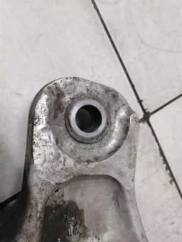 MCLAREN McLaren 720S KNUCKLE SUSPENSION Left Rear Hub 14BA022CP Rear Wheel Bearing Housing — thumbnail 5