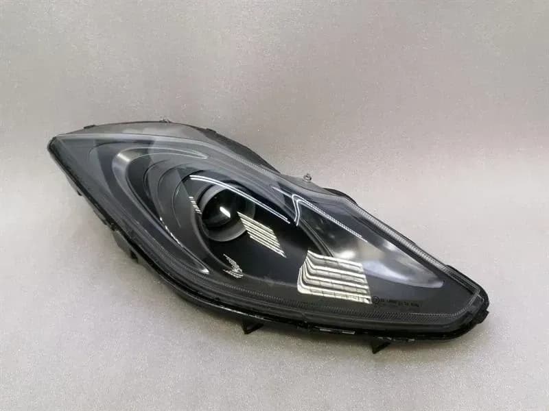 MCLAREN MP4-12C LHD Right Headlight KKM10376 MP4-12C Headlight Headlamp Right LHD