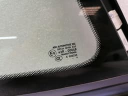 PORSCHE Porsche Cayman 718 GT4 Right Rear Quarter Glass 98154311212 Door Window Rear R — thumbnail 7