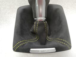 PORSCHE Porsche Cayman 718 GT4 Gear Knob 982711141AE Shift Button GT4 ALCANTARA — thumbnail 3