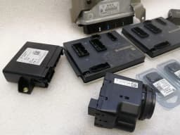 PORSCHE Porsche Cayman 718 GT4 Engine ECU SET 982907401 Engine Control Unit SET — thumbnail 8