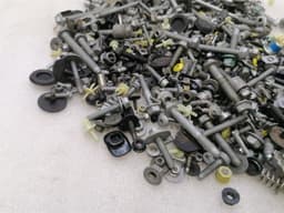 PORSCHE PORSCHE CAYMAN 718 GT4 SCREWS BOLTS BOLTS FROM ONE CAR — thumbnail 4