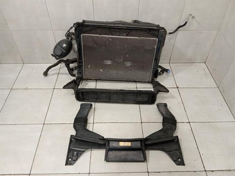 MERCEDES C63 AMG W205 RADIATOR PACK A0995003200 RADIATOR PACK KIT SET 1000W