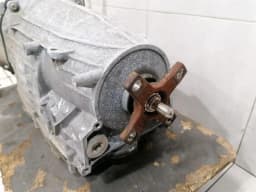 MERCEDES-BENZ MERCEDES C63 W205 AUTO Gearbox A2052704102 AUTOMATIC GEARBOX 722930 M177 — thumbnail 2