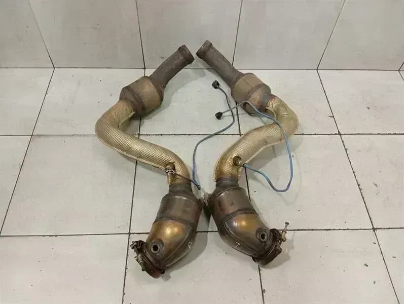 MERCEDES-BENZ MERCEDES C63 AMG A2054900820 W205 Catalytic Converter A2054904114 Catalytic Converter