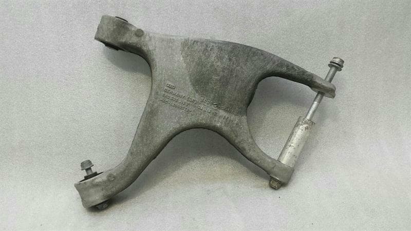 AUDI Audi RS6 4G right rear wishbone 8K0505312F rear right wishbone