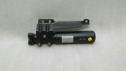 AUDI Audi RS6 4G left pneumatic valve 4G0616813 central valve chassis left — thumbnail 1