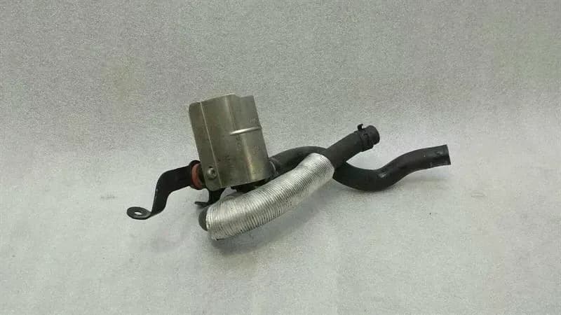 AUDI Audi RS6 4G additional cooling pump 4H0121671D coolant pump pump