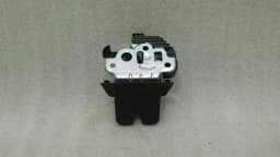 AUDI Audi RS6 4G boot lock 8R0827505A tailgate lock — thumbnail 3