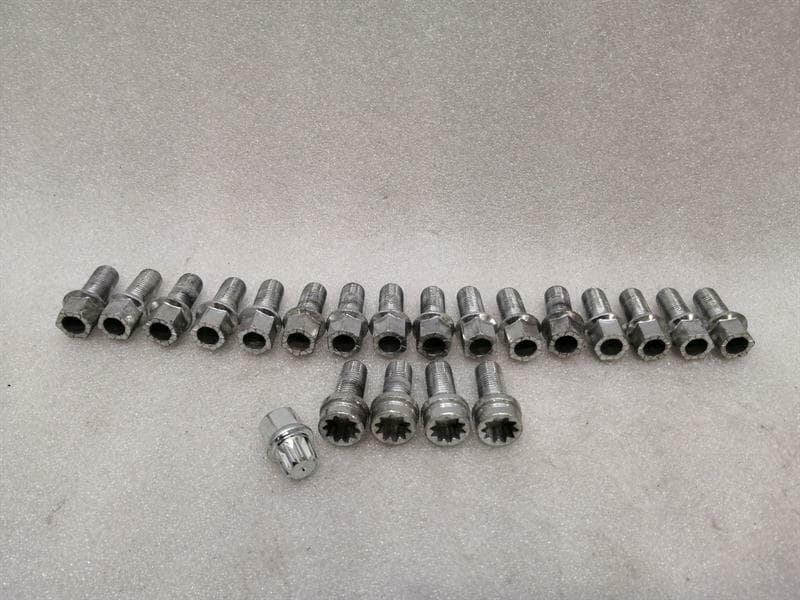 BENTLEY Bentley Continental GT V8S Wheel Bolt Set WHT001815 Wheel Lock Set