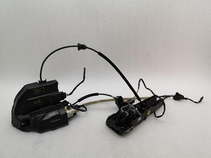 Bentley Continental GT V8S FRH door lock 3W0837014B door lock front right Kessy