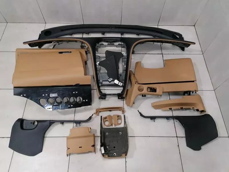 BENTLEY BENTLEY CONTINENTAL GT V8S Dashboard Set 3W3864103 RIGHT HANDLE RHD 11-18