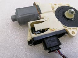 BENTLEY Bentley Continental GT V8S door window motor 3W8839398C window regulator motor — thumbnail 5