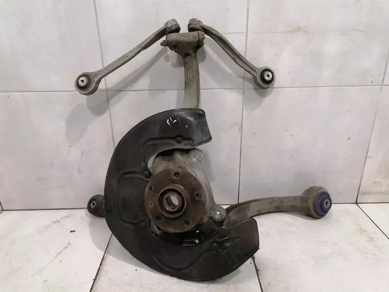 Audi RS7 A7 4G8 Left Front Hub 4G0407241C Wheel Bearing Housing Front Left