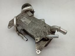 AUDI Audi RS7 A7 4G8 Engine Oil Cooler 4H0317021T Oil Cooler Radiator — thumbnail 9