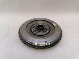 MERCEDES-BENZ Mercedes C63 AMG W205 Flywheel A1770301800 flywheel M177 DCT — thumbnail 1