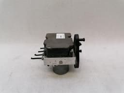 MERCEDES-BENZ Mercedes C63 AMG W205 A.B.S pump A2059005051 ABS pump hydraulic block — thumbnail 1