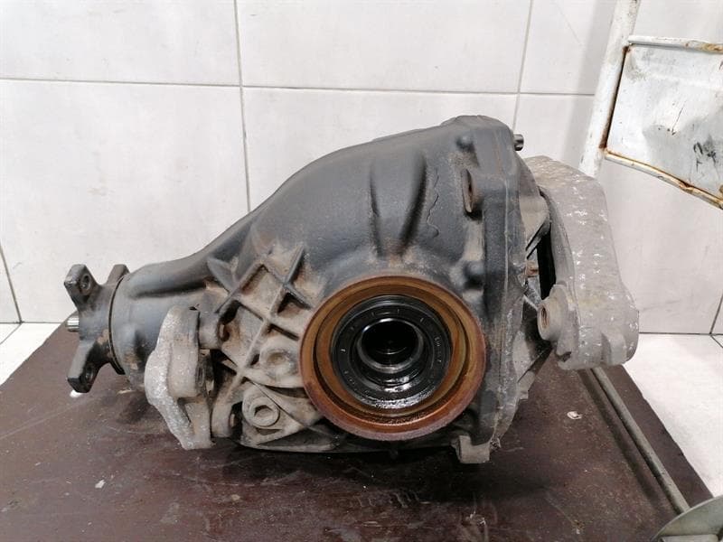 Mercedes CL W217 W222 S63 AMG M177 Rear Diff A2173504402 Differential Rear