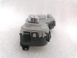 MERCEDES-BENZ Mercedes W238 W463 W213 Left Seat Switch A2139050004 Switch Left Seat — thumbnail 3