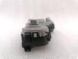 MERCEDES-BENZ Mercedes W238 W463 W213 left seat switch A2139050004 switch left seat — thumbnail 6