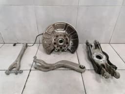 MERCEDES-BENZ Mercedes E63 AMG W213 Left Rear Hub A2133505507 Wheel Bearing Housing Rear Left — thumbnail 1