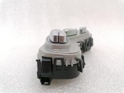 MERCEDES-BENZ Mercedes W238 W463 W213 Left Seat Switch A2139050004 Switch Left Seat — thumbnail 5