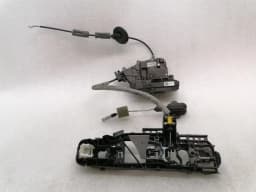 MERCEDES-BENZ MERCEDES GT C190 GTS S COUPE Left Door Lock A1907203902 RHD RIGHT HAND DRIVE — thumbnail 1