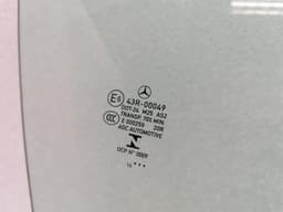 MERCEDES-BENZ Mercedes GT C190 GTS COUPE Right Front Door Glass A1907250010 Door Window Front R — thumbnail 4