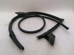 MERCEDES-BENZ Mercedes GT C190 GTS S Coupe Left Door Seal A1906970151 Door Seals Left — thumbnail 2