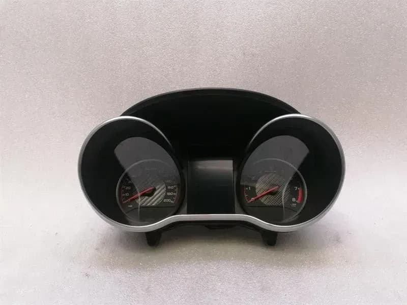 MERCEDES-BENZ Mercedes C Class W205 C63 AMG V8 Instrument Cluster A2059009728 Speedometer MPH