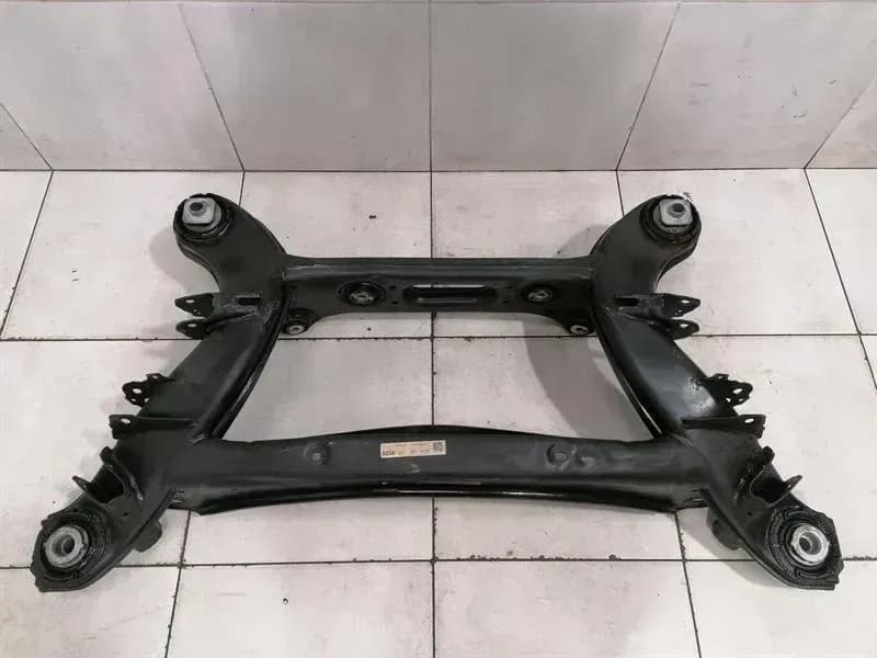 MERCEDES-BENZ Mercedes C Class W205 C63 AMG Subframe Rear A2053503205 Axle Frame Rear Axle