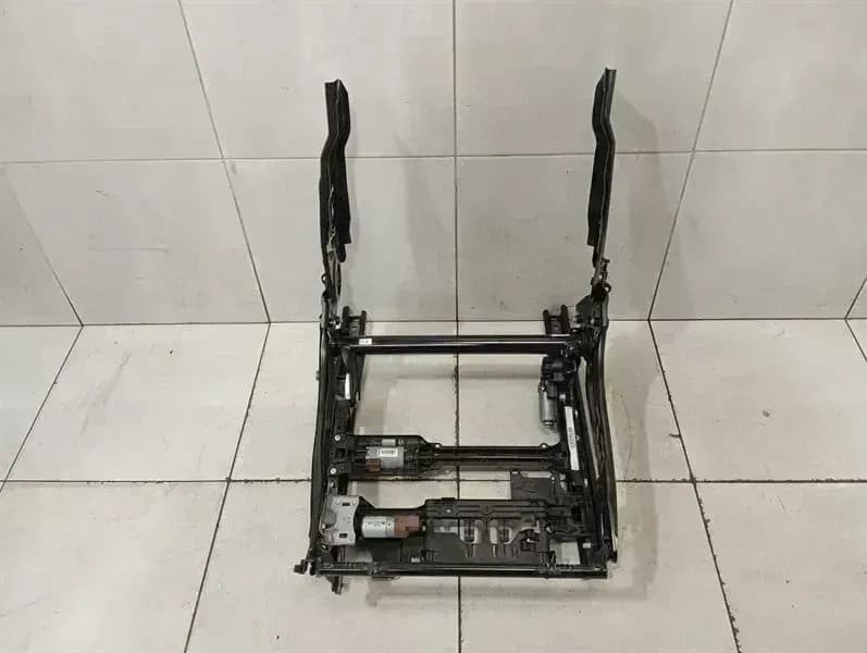 MERCEDES-BENZ Mercedes C Class W205 Front Right Seat AMG Frame Seat Interior A0009109002