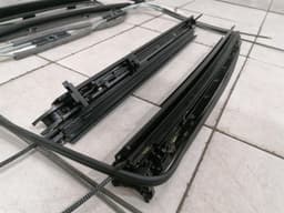 MERCEDES-BENZ MERCEDES C63 AMG W205 SUNROOF FRAME A2057800275 PANORAMIC ROOF FRAME SEDAN — thumbnail 9