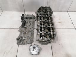 MERCEDES-BENZ MERCEDES C63 AMG W205 M177 CYLINDER HEAD A1770102503 RIGHT CYLINDER HEAD RIGHT — thumbnail 1