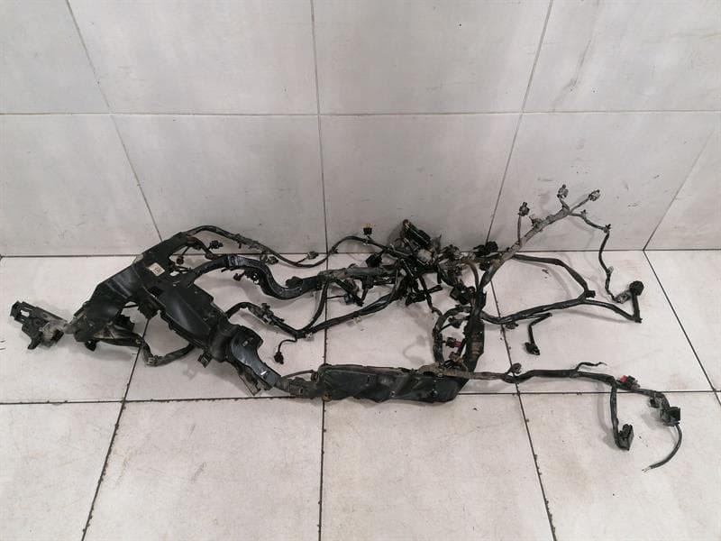 MERCEDES-BENZ MERCEDES C Class W205 C63 AMG Engine Wiring Loom A1771501000 Engine Wiring Harness