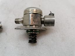 MERCEDES-BENZ Mercedes C Class W205 C63 AMG Fuel Pump Mechanical A1770700401 Fuel Pump — thumbnail 4