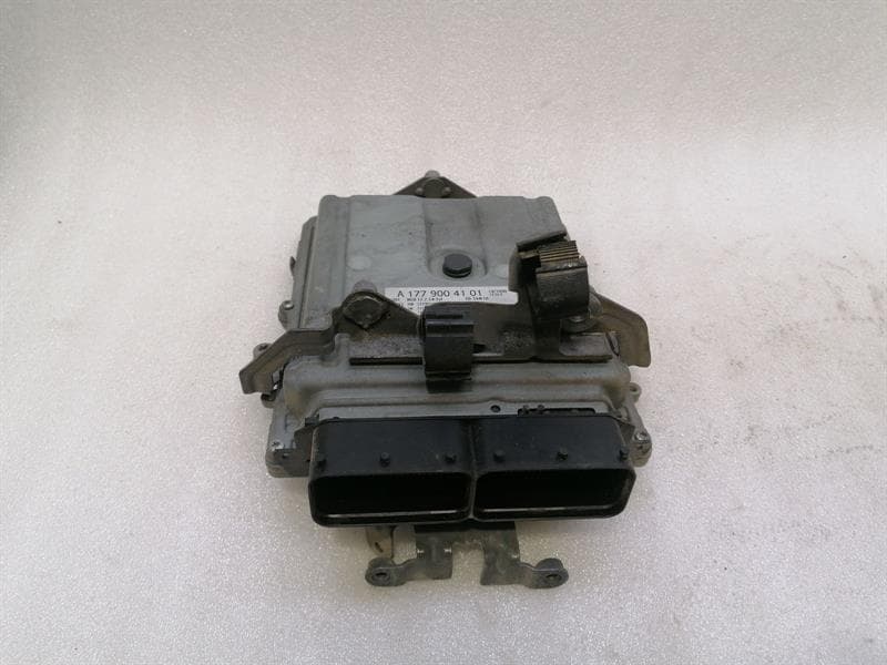 MERCEDES-BENZ Mercedes C Class W205 AMG C63 Engine ECU A1779004101 Engine Control Unit