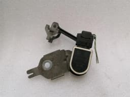 MERCEDES-BENZ Mercedes C Class W205 Front Right Level Sensor A2059057001 Front Right — thumbnail 4