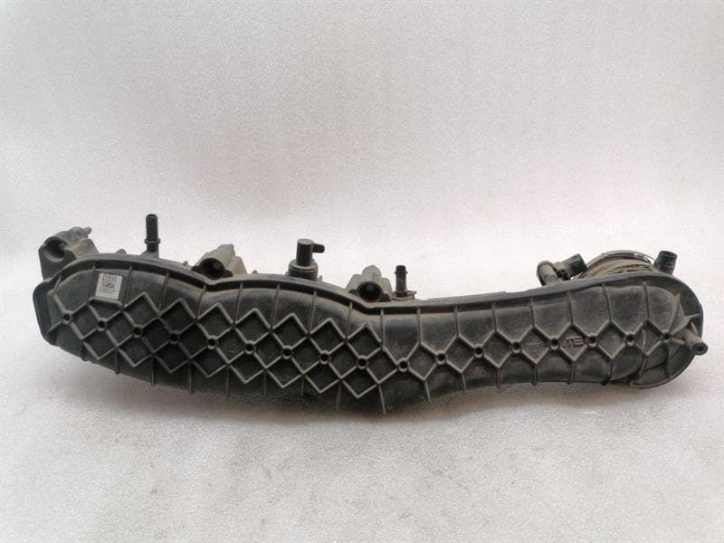 MERCEDES-BENZ Mercedes C Class W205 C63 AMG Inlet Manifold A1770980207 Right Intake Manifold
