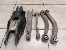 MERCEDES-BENZ Mercedes C63 AMG W205 Left Rear Hub A2053509713 Wheel Bearing Housing Rear Left — thumbnail 8