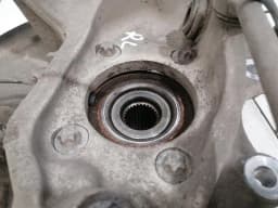 MERCEDES-BENZ Mercedes C63 AMG W205 Left Rear Hub A2053509713 Wheel Bearing Housing Rear Left — thumbnail 6