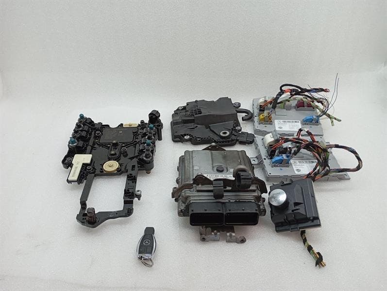 MERCEDES-BENZ MERCEDES C63 AMG M177 W205 Engine ECU A1779004500 SET Engine Control Unit