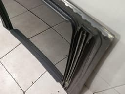 MERCEDES-BENZ MERCEDES C CLASS W205 SUNROOF A2057800121 SLIDING SUNROOF SEDAN — thumbnail 3