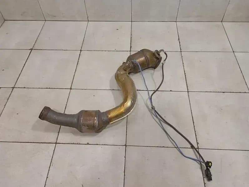MERCEDES-BENZ MERCEDES C C63 AMG W205 Catalytic Converter A2054900920 Catalytic Converter