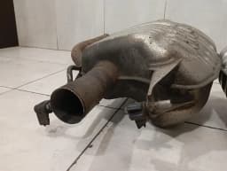 MERCEDES-BENZ Mercedes C63 AMG W205 Exhaust Silencer A2054900035 Exhaust Silencer M177 — thumbnail 6