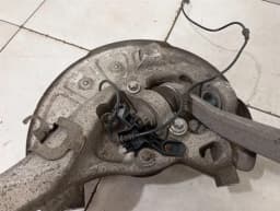 MERCEDES-BENZ Mercedes C Class W205 Left Front Hub A2053309903 Wheel Bearing Housing Front Left — thumbnail 7