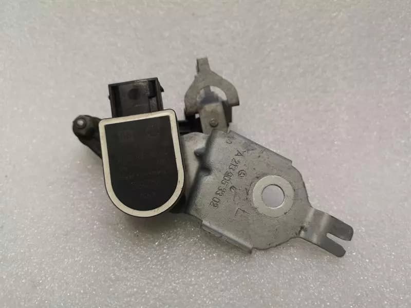 Mercedes E Class W213 Front Left Level Sensor A0009053704 Level Sensor Front Li