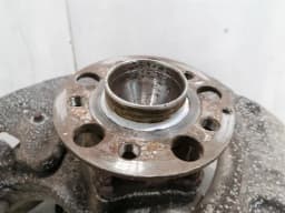 MERCEDES-BENZ Mercedes C63 W205 Right Front Hub A2053325400 Wheel Bearing Housing Front Right AMG — thumbnail 6