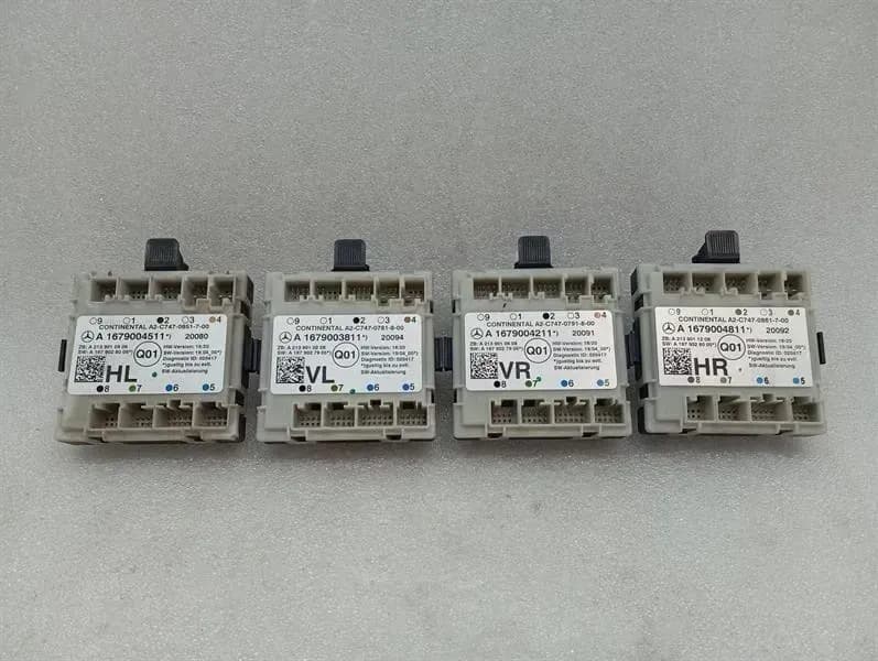 Mercedes C W205 Electronic Module A1679003811 Control Unit DOOR SET